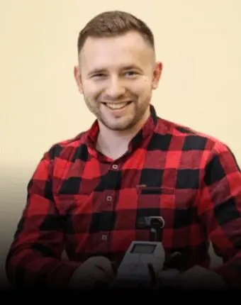 Михайло